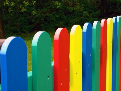 Round Top Multicoloured Fence Pales  Recycled Plastic Wood