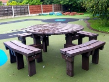 Round Picnic Table